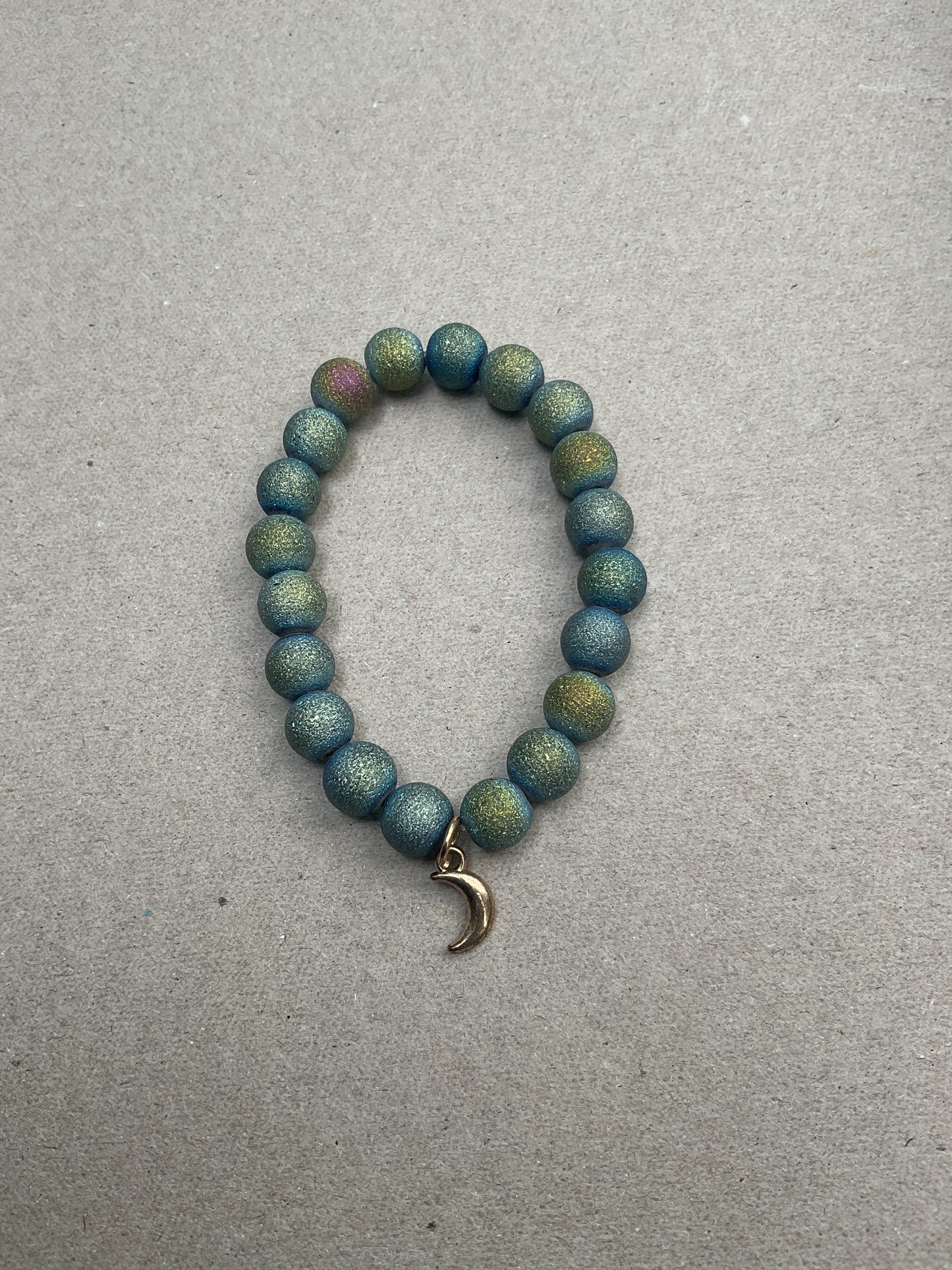 G Moon 01 (gold)
