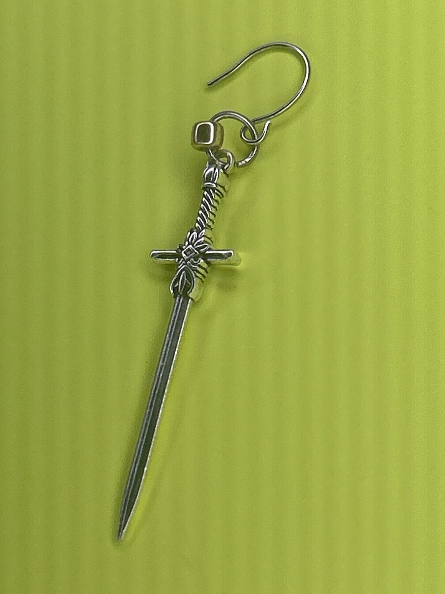 Evolution 02 - Sword Earring - Silver